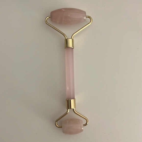 Crystal Facial Roller- NEW - Picture 1 of 1